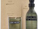Wellmark Discovery dozownik mydła do rąk o pojemności 200 ml i zestaw świec zapachowych 150 g - o zapachu ciemnego bursztynu, leśny zielony